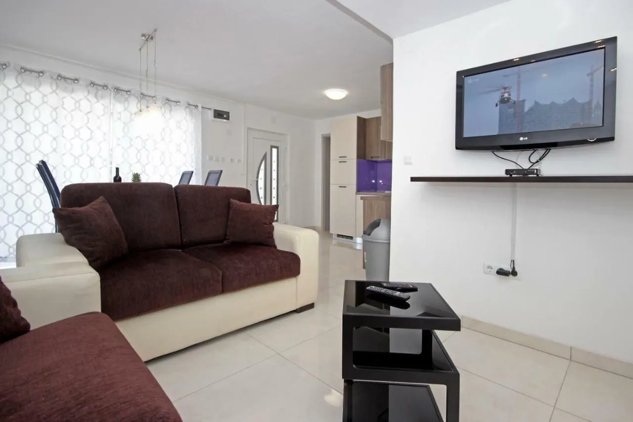 Apartment Alet Pola Croazia